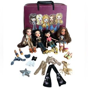 Bratz‎ 2002 Doll Lot Core 4 Yasmin Cloe Sasha Jade with Case Clothes Shoes